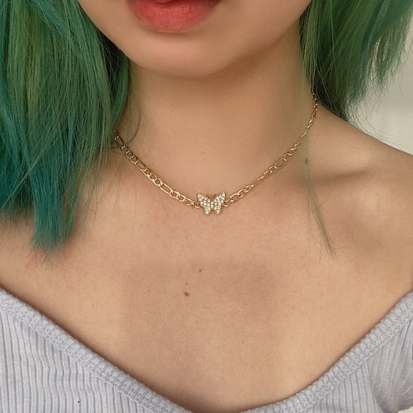 RESTOCKED! butterfly rhinestones choker necklace (buy 1 get two free!!!) - Picture 5 of 8